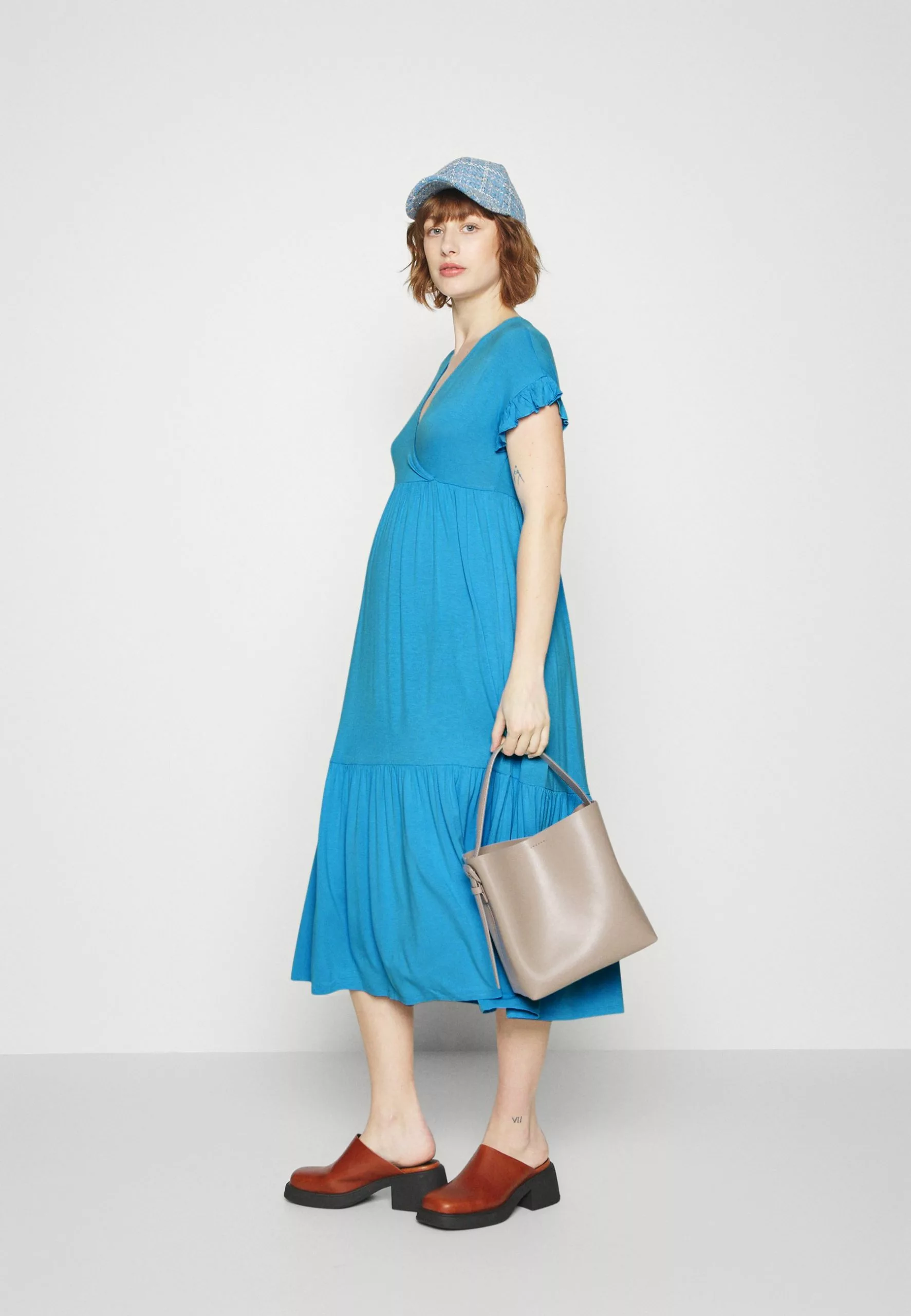 Mamalicious MLHELEN TESS MIDI DRESS - Jerseyjurk 2 Mamalicious MLHELEN TESS MIDI DRESS - Jerseyjurk - Afbeelding 2