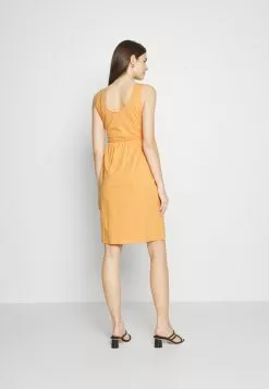 Mamalicious MLEVI LIA DRESS - Jerseyjurk -Mamalicious Winkel 2d638fe153694c35aa8a10802deda5ab