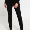 Mamalicious MLJULIANE - Slim Fit Jeans