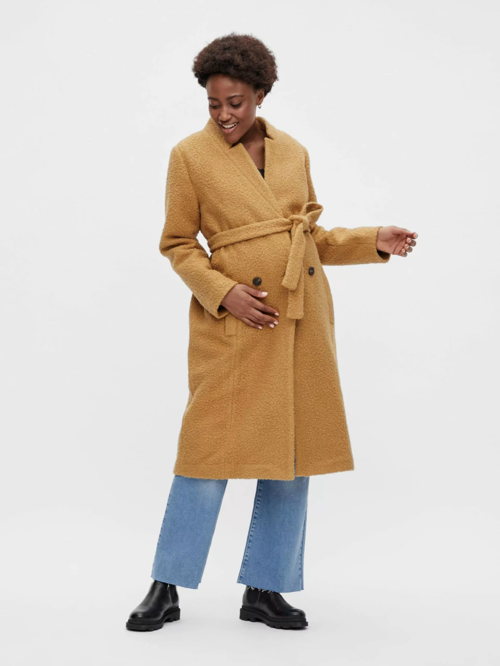 Mamalicious Jassen & Bodywarmers Tussenmantel Peggy Dames Karamel 4 Mamalicious Jassen & Bodywarmers Tussenmantel Peggy Dames Karamel - Afbeelding 4