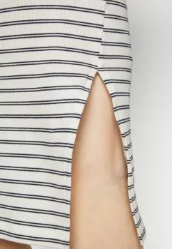 Mamalicious MLRAVENA MIDI DRESS - Gebreide Jurk -Mamalicious Winkel a6433ab5440942c39b709daffc9c115d